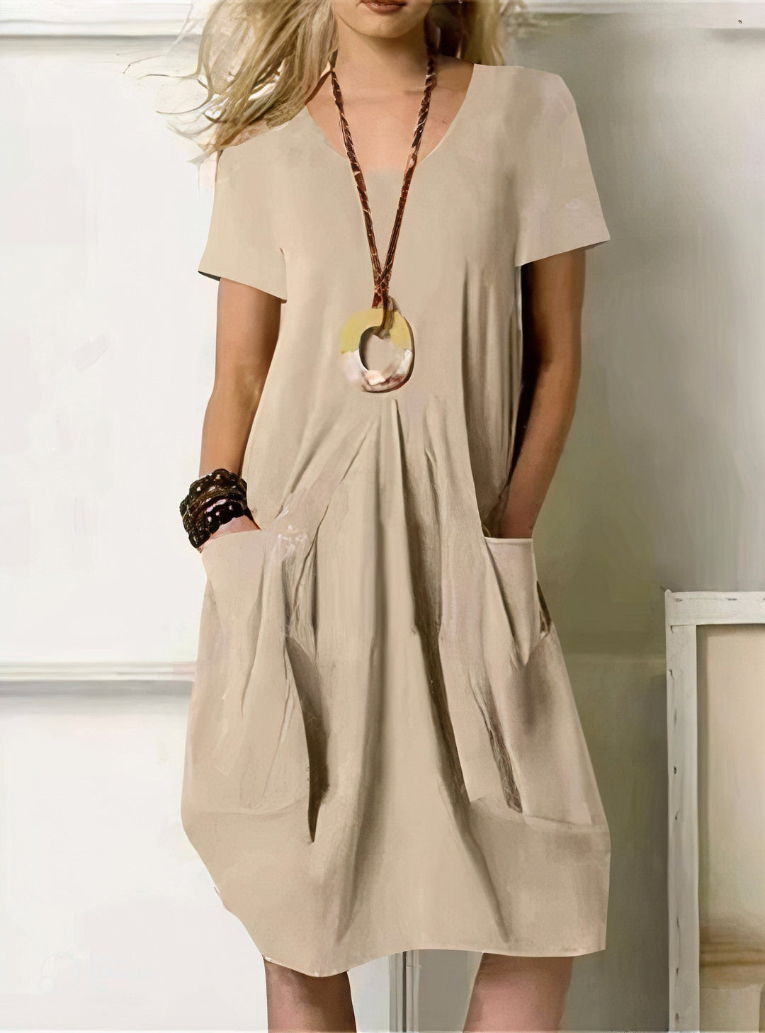 Sylvia™ – Pleated Pocket Midi Dress