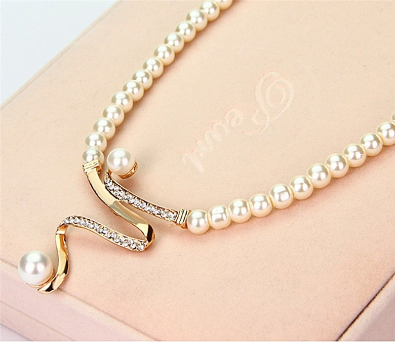 Sylvia™ - Natural Pearl Necklace + Earrings Set
