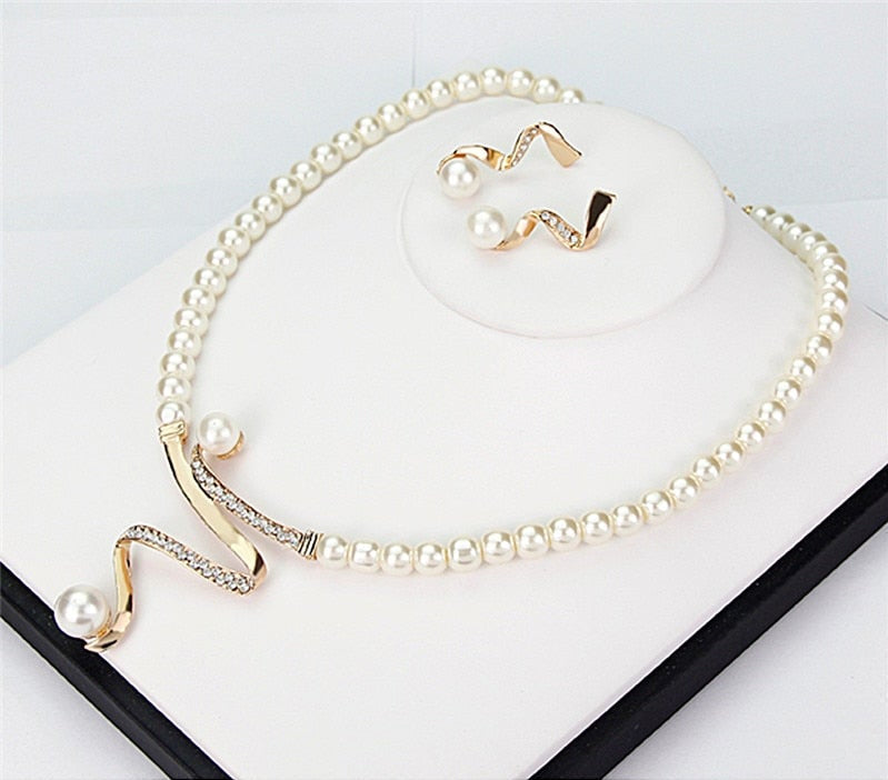 Sylvia™ - Natural Pearl Necklace + Earrings Set