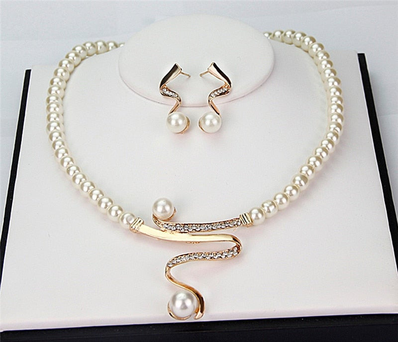 Sylvia™ - Natural Pearl Necklace + Earrings Set