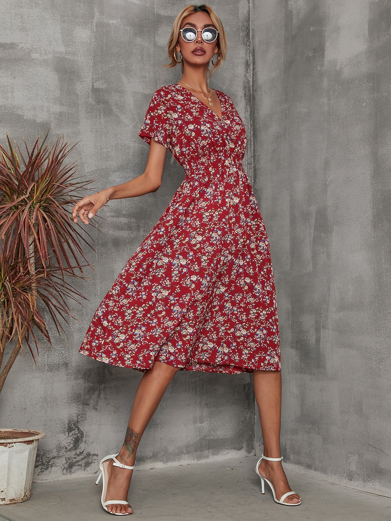 Sylvia™ – Printed Beauty V-Neck Midi Dress