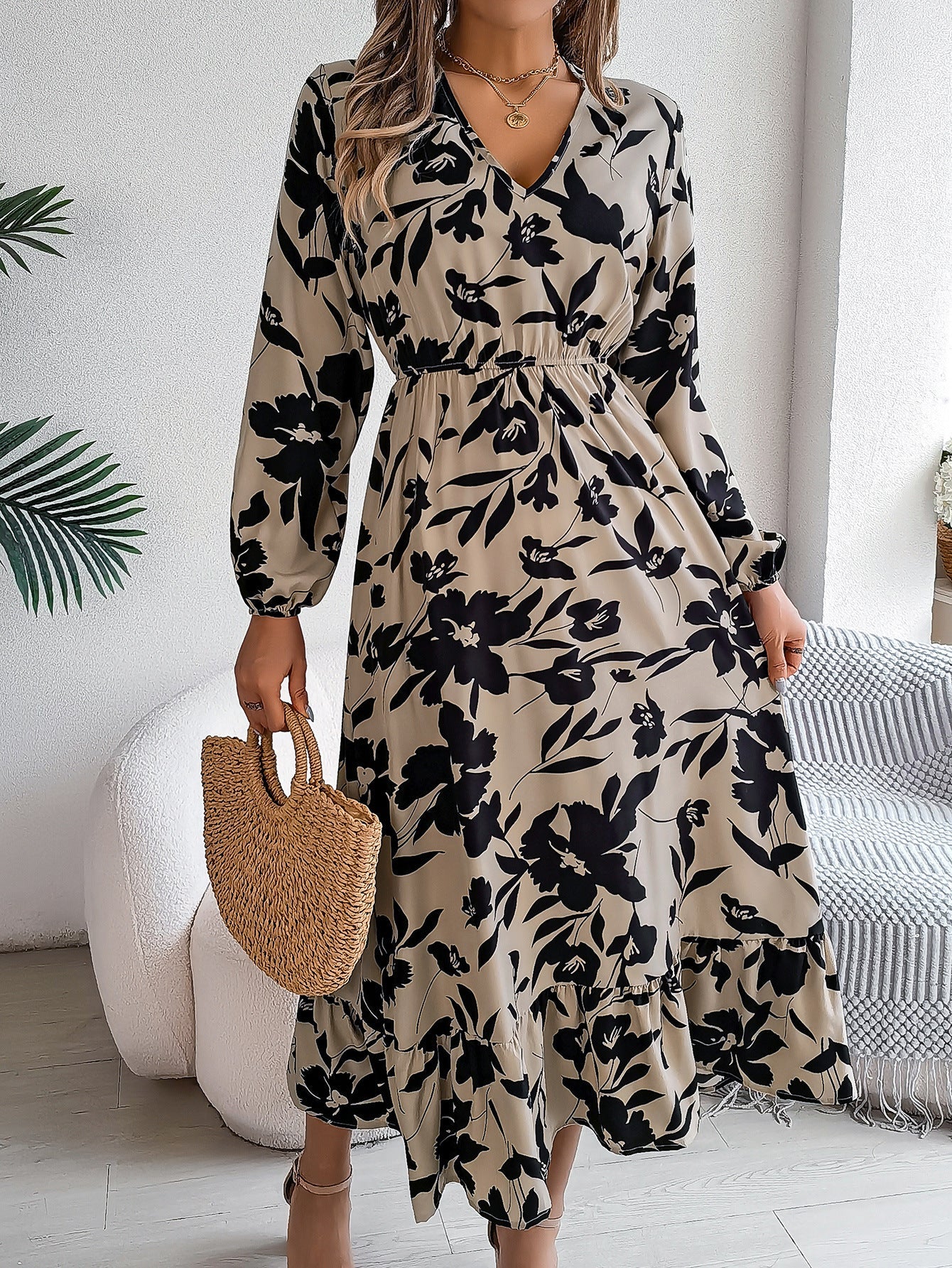 Sylvia™ – Floral V-Neck Midi Dress