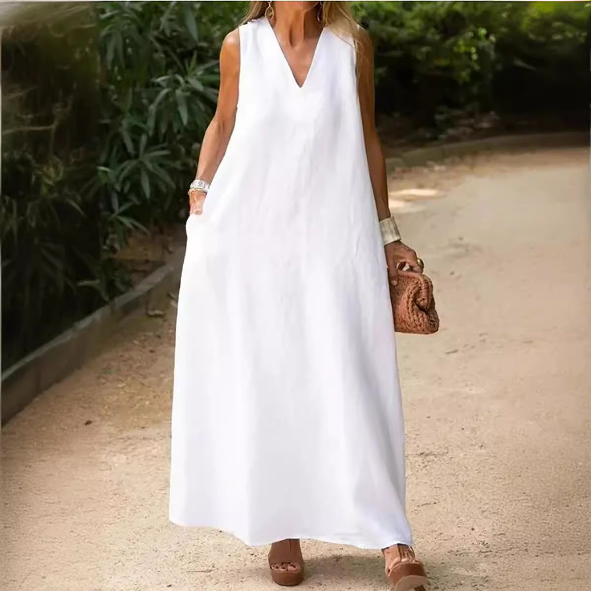 Sylvia™ – Sleeveless V-Neck Maxi Dress