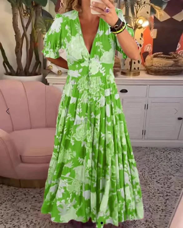 Sylvia™ – Floral Pleated Maxi Dress